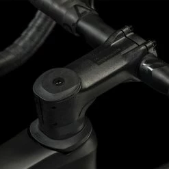 Cube Agree C:62 Race Carbon´n´black 8 Cube Agree C:62 Race Carbon´n´black -Vélo de route Soldes Agree C62 Race carbon n black 678200 2