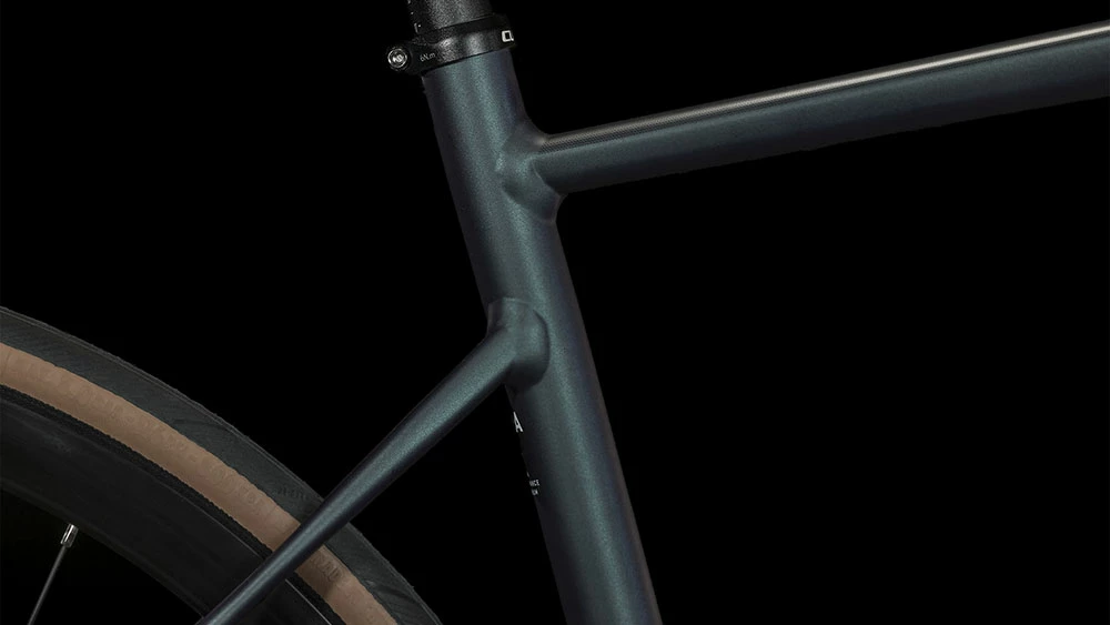 Cube Attain Deepblue´n´white 5 Cube Attain Deepblue´n´white – Image 5