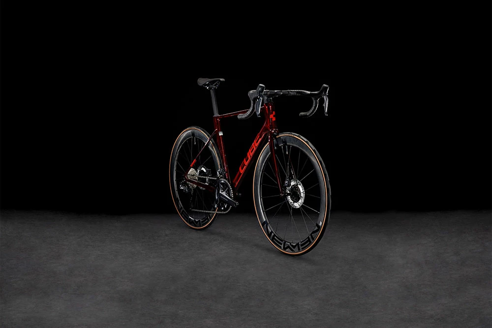 Cube Litening AIR C:68X Race Liquidred´n´carbon 2 Cube Litening AIR C:68X Race Liquidred´n´carbon – Image 2