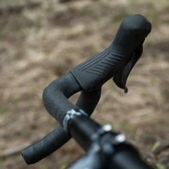 Shimano GRX Di2 ST-RX815 Unité STI 11 Vitesses Arrière -Vélo de route Soldes GRX 658