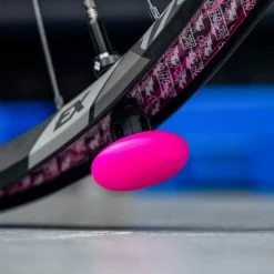 Muc-Off Stealth Tubeless Tag-Holder 7 Muc-Off Stealth Tubeless Tag-Holder -Vélo de route Soldes Muc Off Stealth Tubeless Tag Halter 44mm Ventil Kit 7tAkfwUvLLz7VM