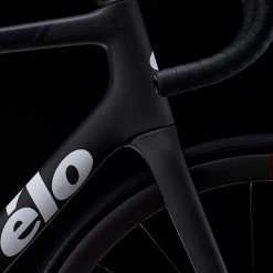 Cervelo R5 Red ETap AXS -Vélo de route Soldes cervelo R5 RedAXS FiveBlack DETAIL1